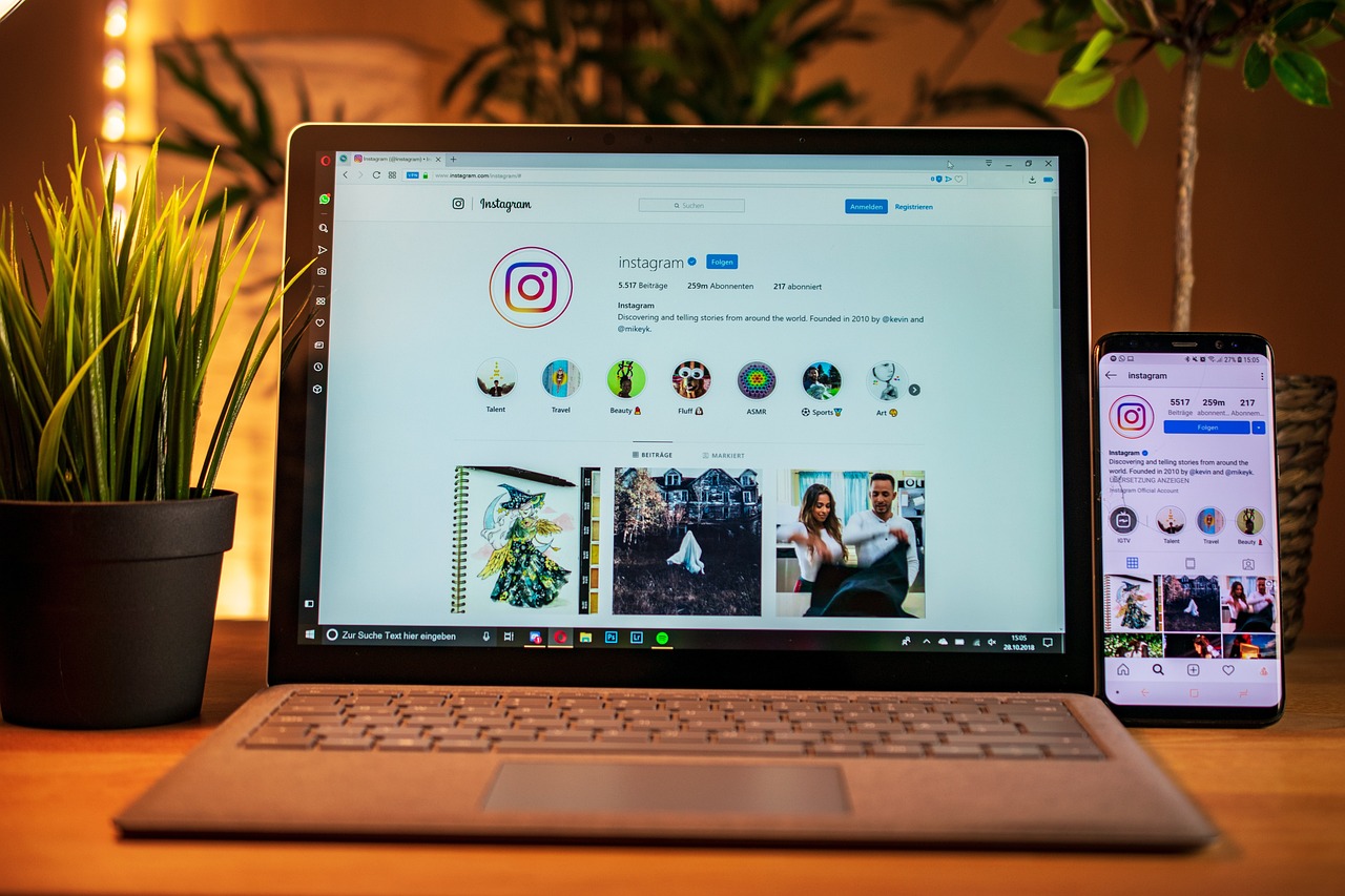 HR Insights: Dos and Don’ts of Employee Social Media Use