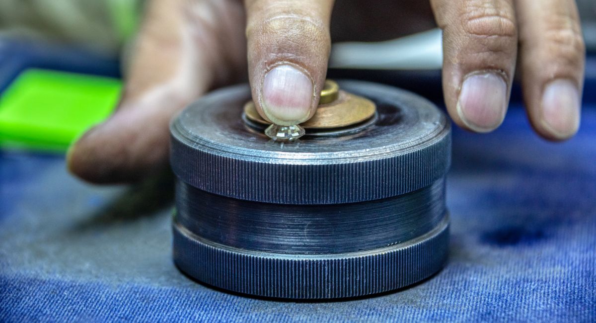 One Lakh Diamond Workers in Gujarat Lost Their Jobs to US Tariff: Union