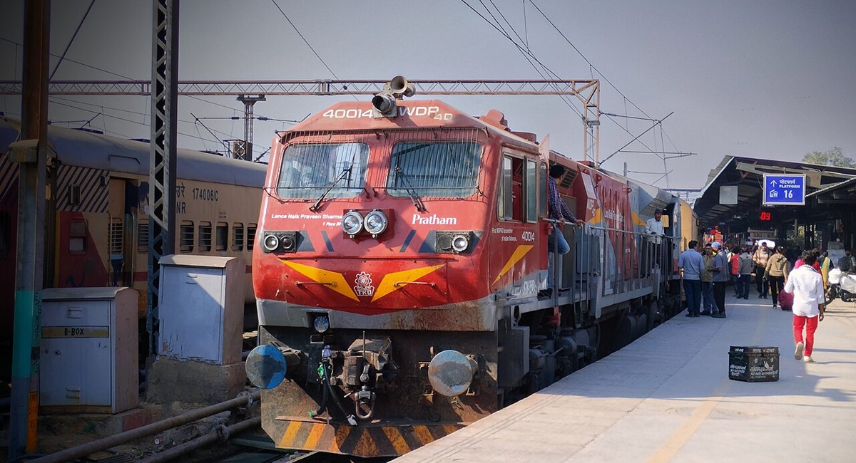 Centre Sanctions ₹1,866 Cr Productivity Bonus for Indian Railways Staff