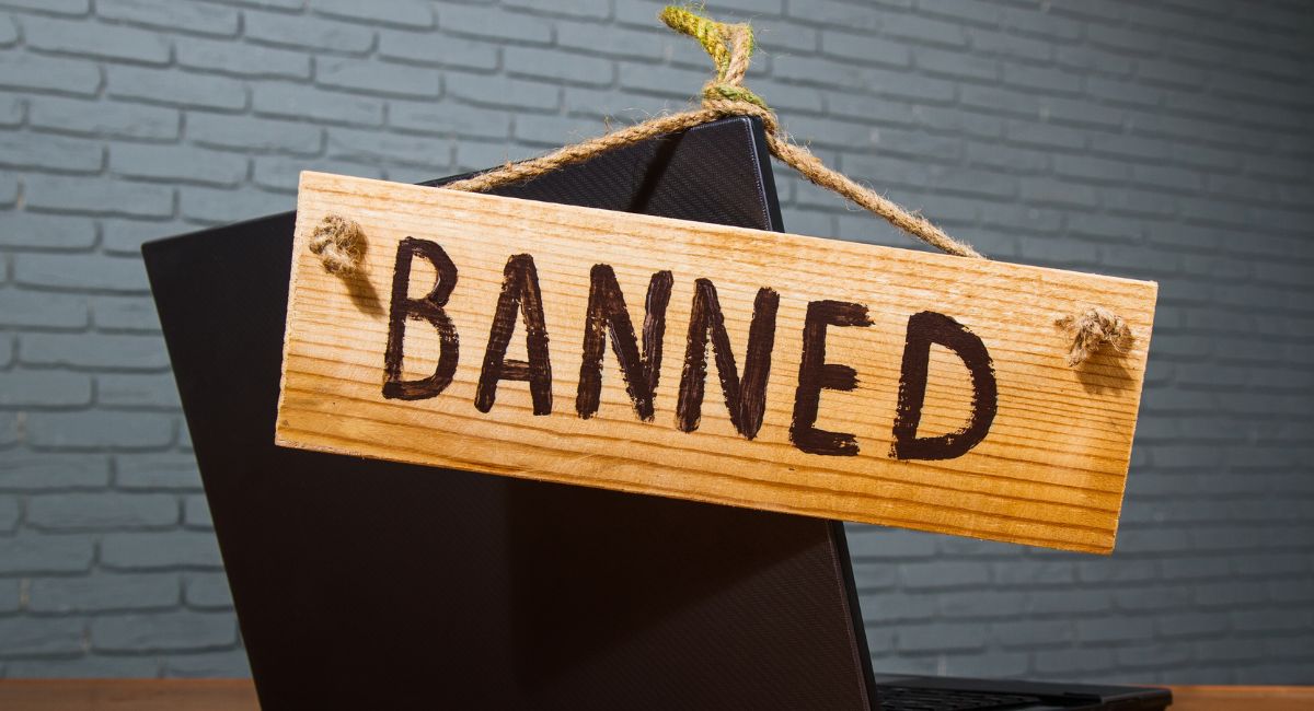 IIT Bans Over 20 Companies From Placement Drives That Rescinded Job Offers