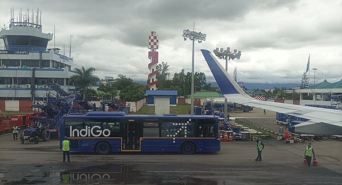 IndiGo Ground Staff: The Two Levels of Management