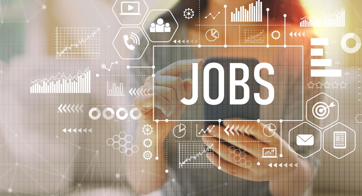 Tech Job Openings Drop 8% in April as AI Displaces Traditional Roles