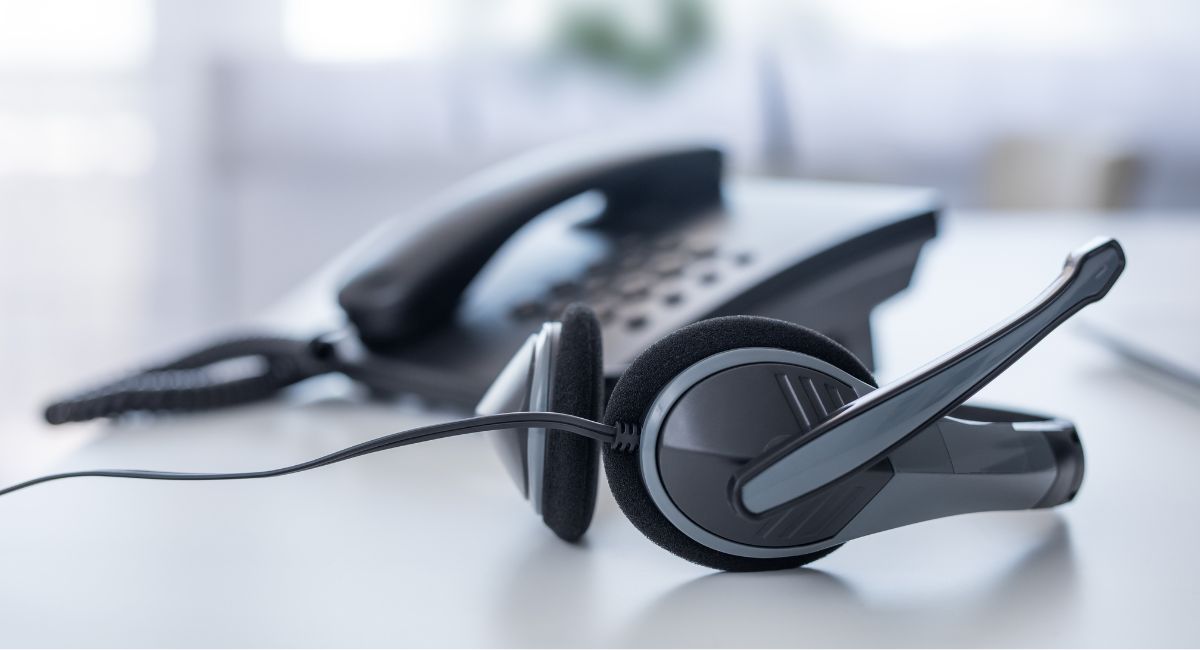 Noida Administration Sets Up Call Centre for Workers