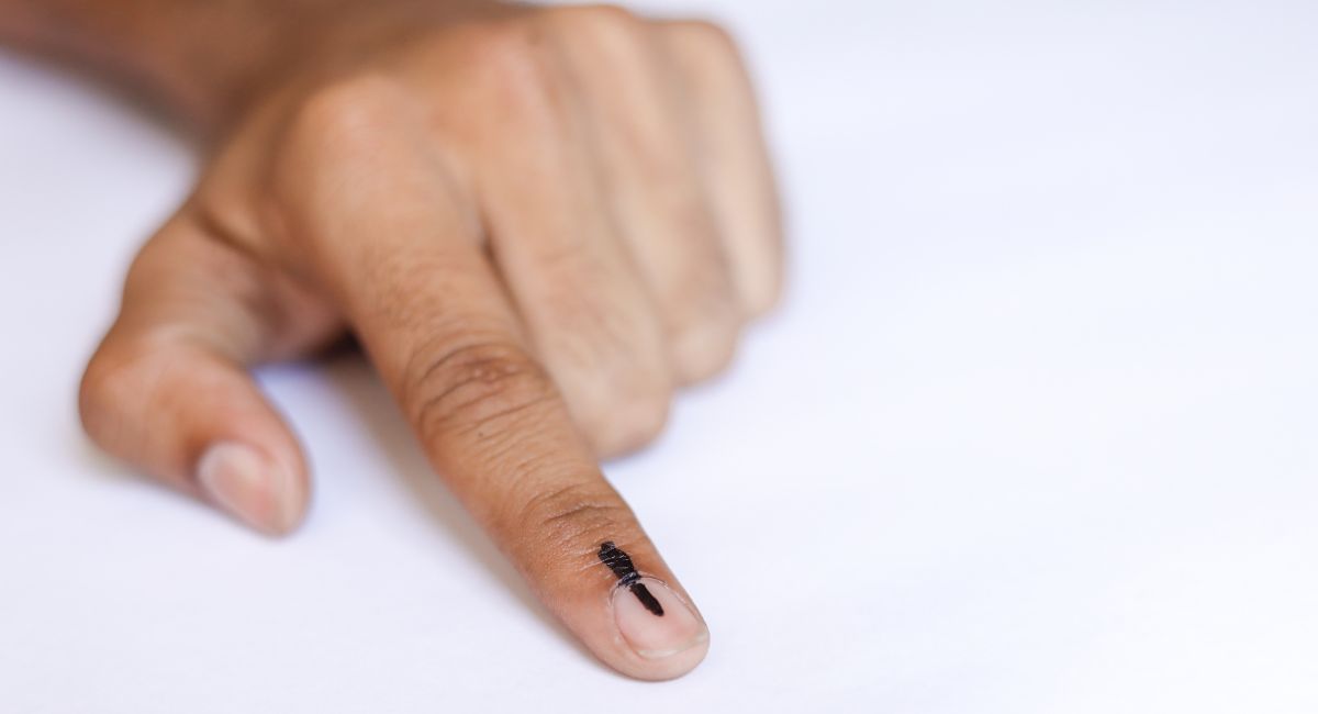 Tamil Nadu Grants Paid Poll Holiday to Cross-Border Voters