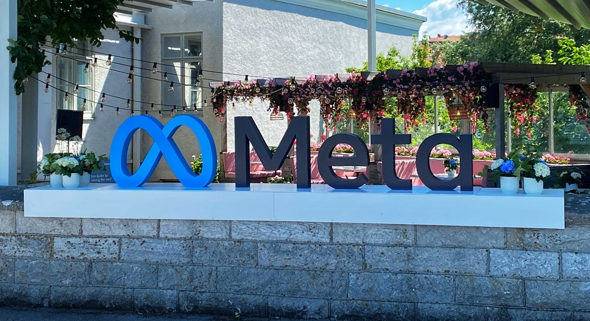 Meta to Lay Off 8,000 Employees by May 20