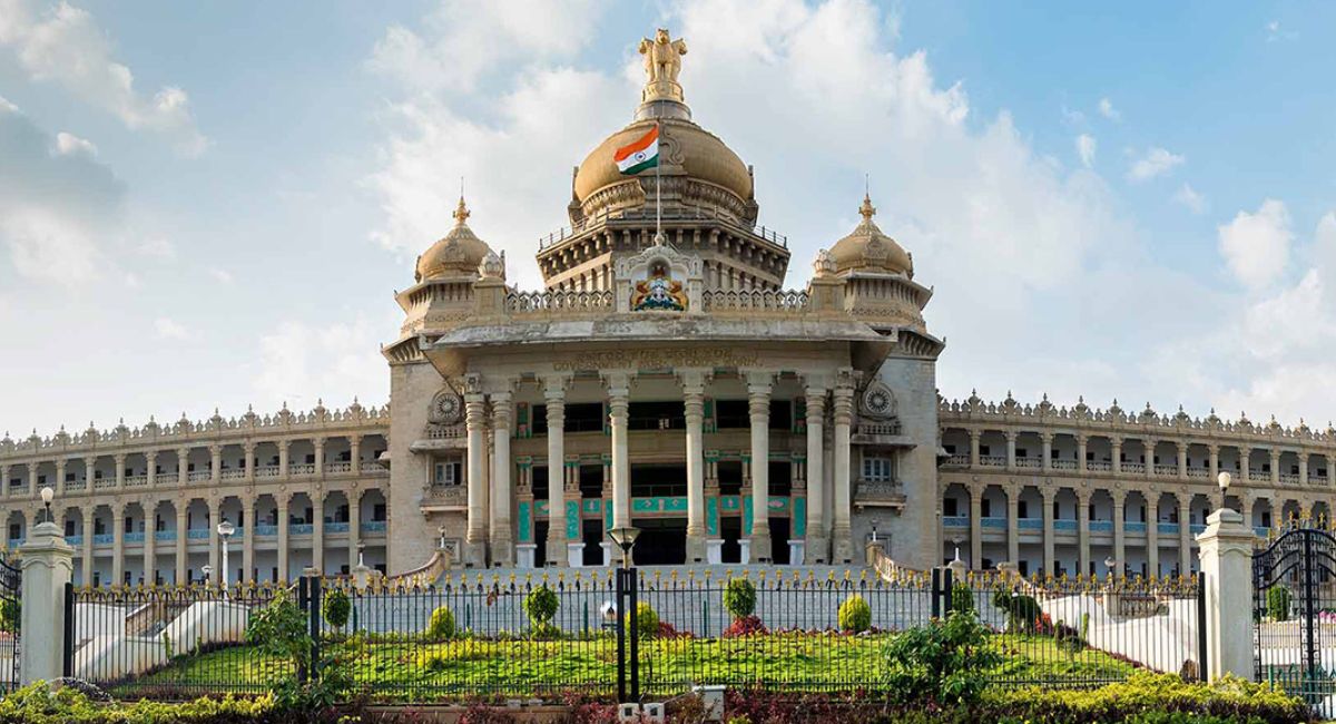 Karnataka Mandates Geo-Tagged Attendance via KAMS App