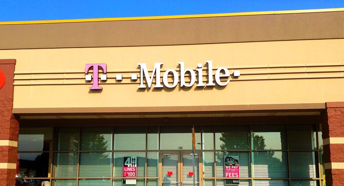 T-Mobile Opens Hyderabad Tech Centre, to Hire 1,000
